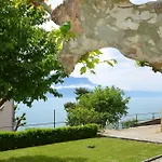 Domaine Du Burignon بيت ضيافة 3*