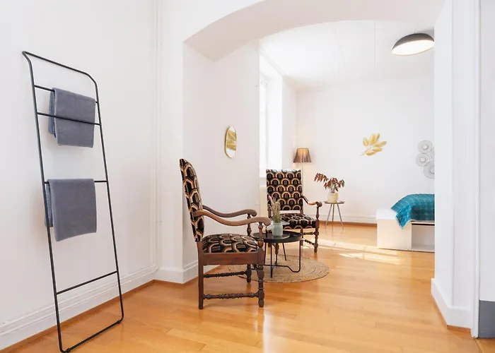 多梅因布里浓酒店 招待所 3*