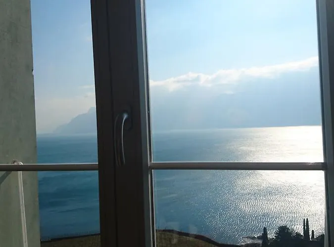 Domaine Du Burignon Pensionat Saint-Saphorin