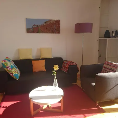 Domaine Du Burignon בית הארחה