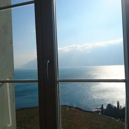 Domaine Du Burignon בית הארחה Saint-Saphorin