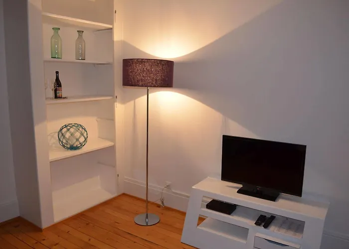 ゲストハウス ドメーヌ デュ ブリーニョン 3*